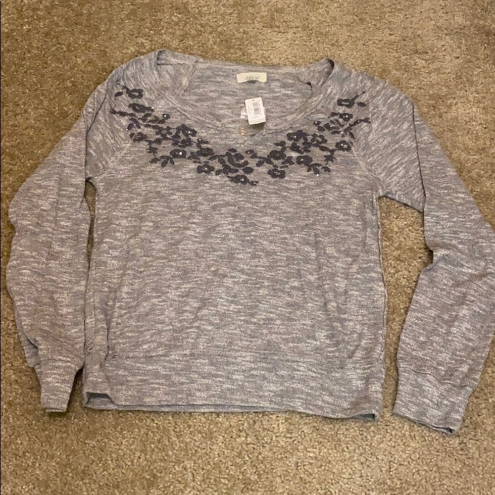 Juniors Aerie Gray light sweatshirt top